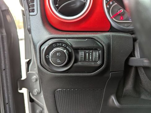 Used 2020 Jeep Gladiator Rubicon w/ Dual Top Group AWD/4WD image 14