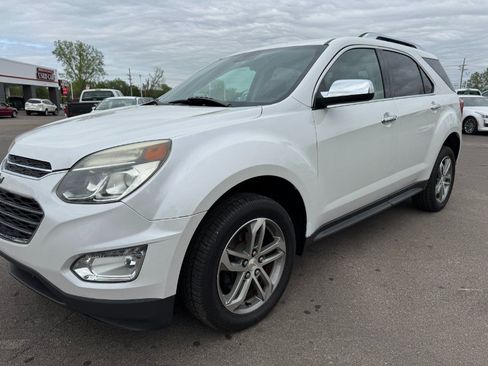 Used 2016 Chevrolet Equinox LTZ w/ Enhanced Convenience Package AWD/4WD image 9