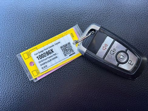 Used 2018 Ford Fusion SE image 34