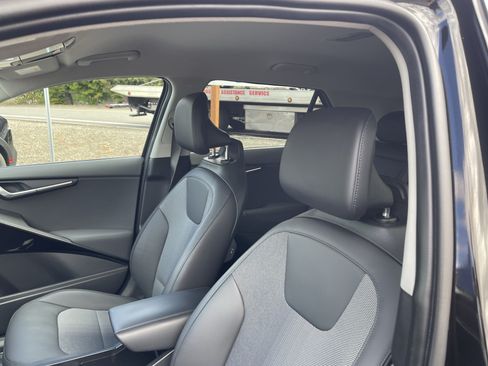 Used 2023 Kia Niro Wind w/ Wind Preserve Package FWD image 19