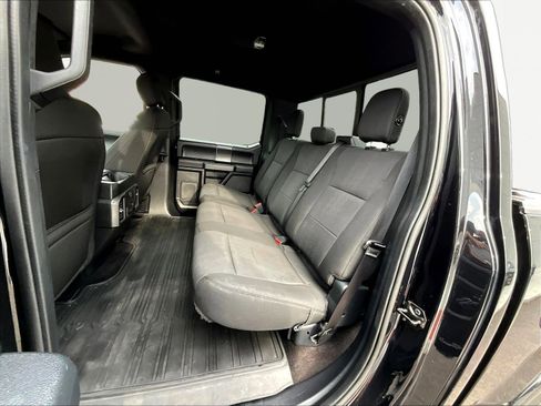 Used 2019 Ford F150 XLT w/ Equipment Group 302A Luxury AWD/4WD image 23