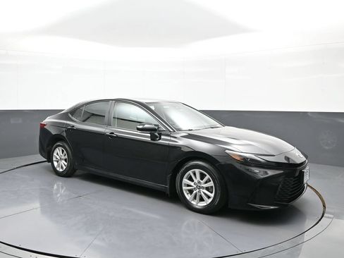 Certified 2025 Toyota Camry LE w/ Convenience Package FWD image 4