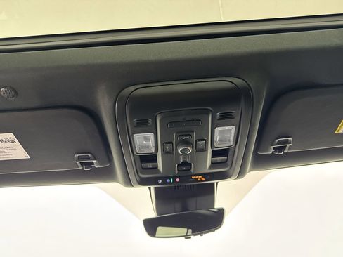 Used 2023 Chevrolet Tahoe High Country AWD/4WD image 7