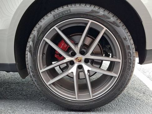 Certified 2022 Porsche Macan S AWD/4WD image 14