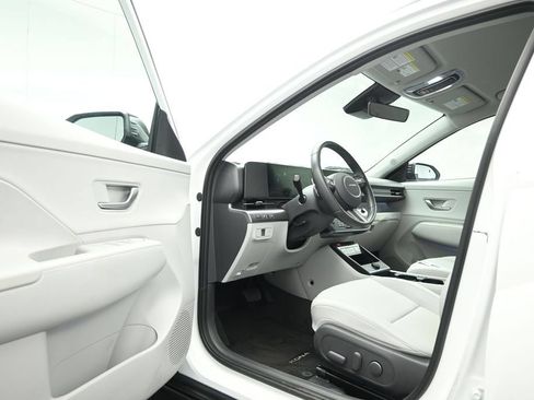 Used 2026 Hyundai Kona SEL Premium AWD/4WD image 7