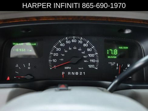 Used 2000 Lincoln Town Car Executive RWD image 27