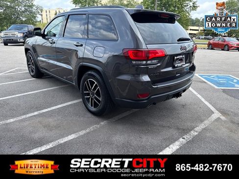 Used 2021 Jeep Grand Cherokee Trailhawk w/ Trailhawk Luxury Group AWD/4WD image 5
