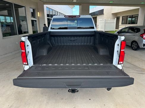Used 2025 Chevrolet Silverado 2500 LTZ w/ LTZ Convenience Package AWD/4WD image 32