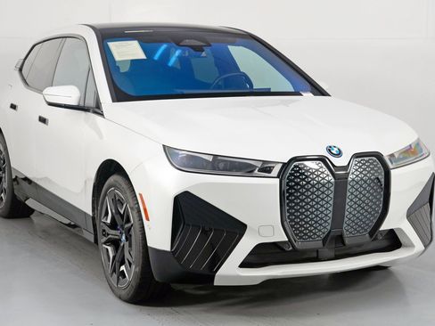 Used 2023 BMW iX xDrive50 w/ Sport Package image 60