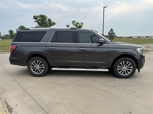 Used 2018 Ford Expedition Max Limited w/ Driver Assistance Package AWD/4WD image 3