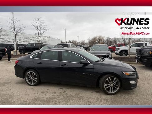 Used 2023 Chevrolet Malibu LT w/ Driver Confidence Package image 6