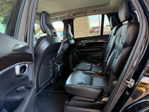 Used 2019 Volvo XC90 T6 Momentum w/ Advanced Package AWD/4WD image 45