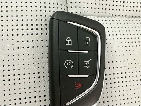 Used 2024 Cadillac Lyriq Sport image 16