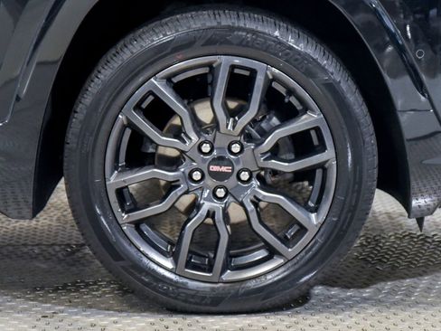 Used 2023 GMC Terrain Denali w/ Black Diamond Edition AWD/4WD image 12