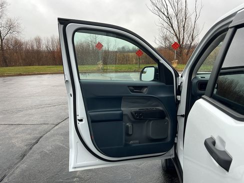 Used 2024 Ford Maverick XLT w/ XLT Luxury Package image 13