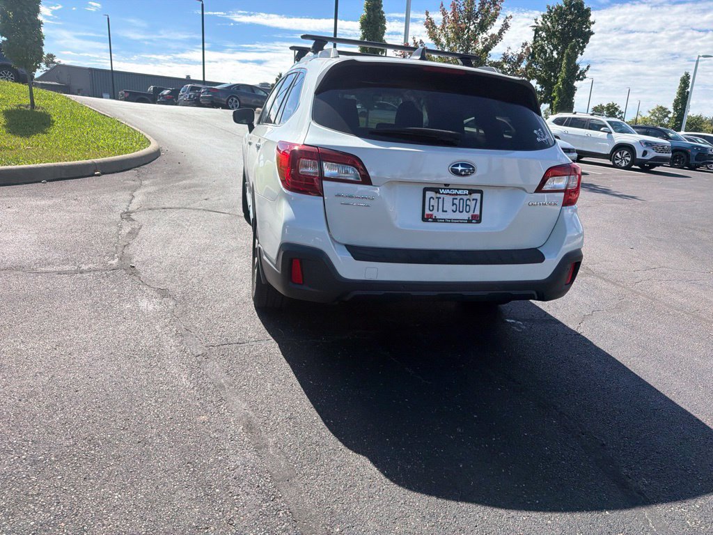 Used 2019 Subaru Outback 2.5i Touring w/ Popular Package #3A AWD/4WD image 14