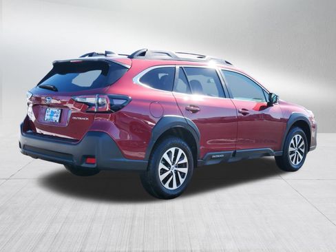 Certified 2025 Subaru Outback Premium w/ Popular Package #1A image 7