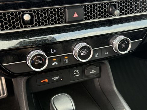 Used 2022 Honda Civic Sport image 22