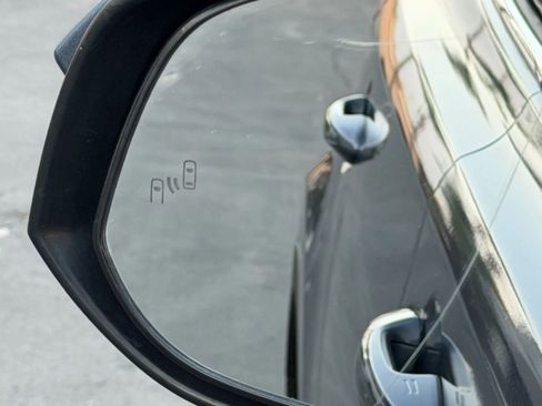 Used 2013 Toyota RAV4 Limited FWD image 25