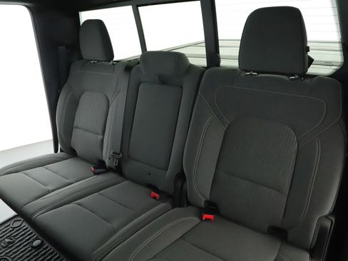 Used 2022 RAM 1500 Big Horn image 5