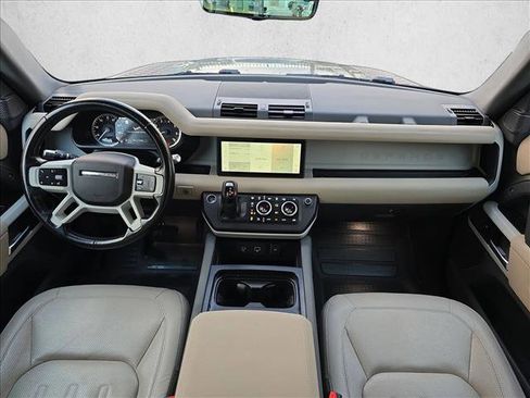 Certified 2022 Land Rover Defender 110 S image 9