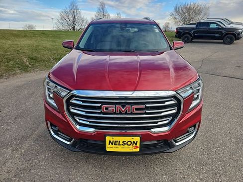 Used 2022 GMC Terrain SLT w/ Infotainment Package II AWD/4WD image 8