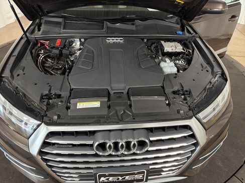 Used 2017 Audi Q7 3.0T Premium Plus AWD/4WD image 38