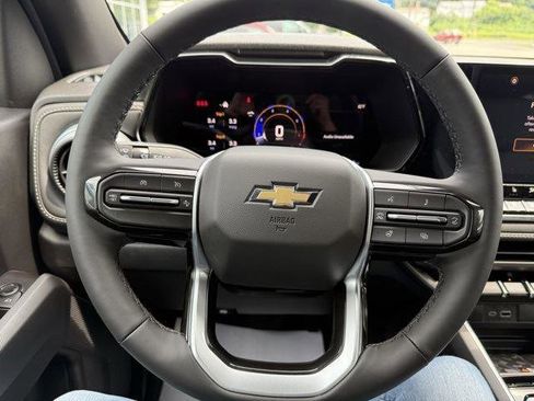 New 2025 Chevrolet Colorado LT w/ LT Convenience Package image 12