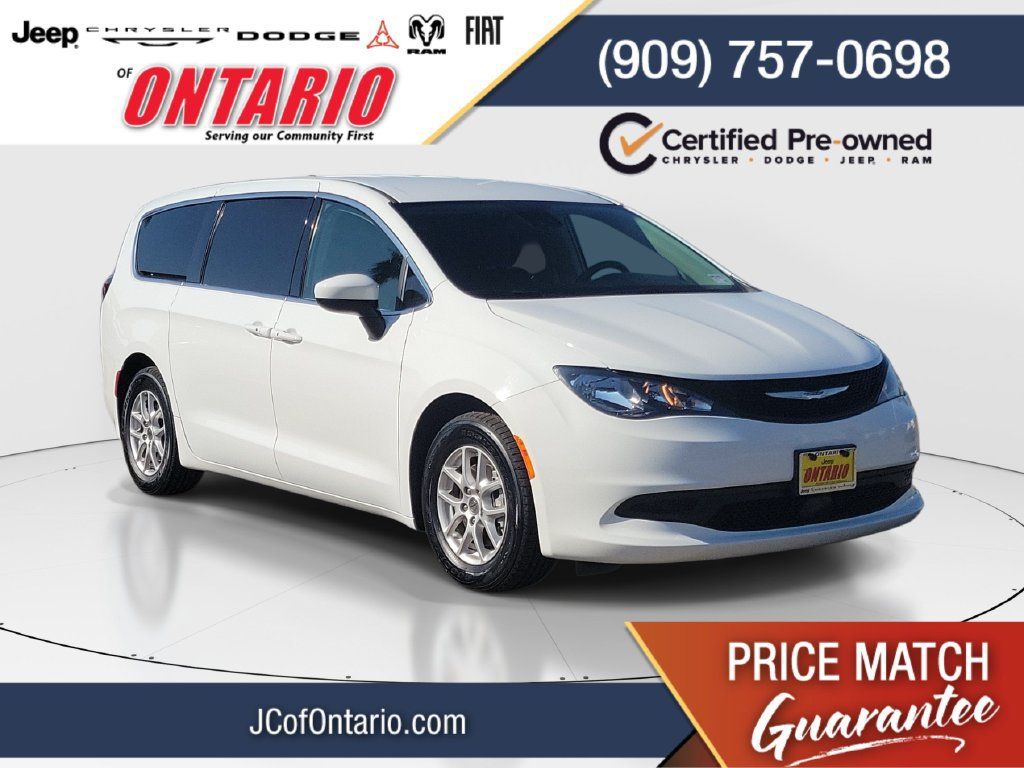 Certified 2023 Chrysler Voyager LX FWD image 1