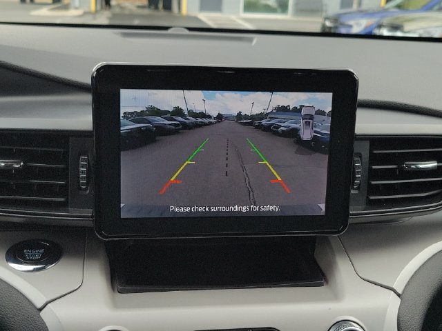 Used 2024 Ford Explorer XLT RWD image 28
