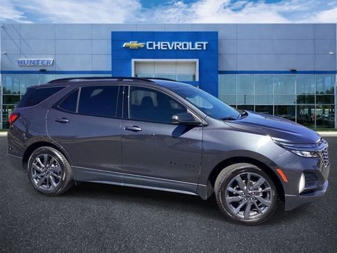 Used 2022 Chevrolet Equinox RS FWD image 5