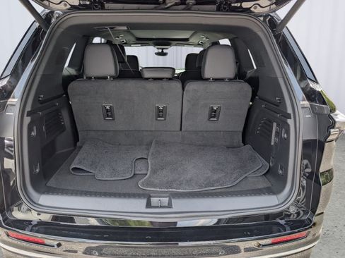 Certified 2025 Buick Enclave Avenir w/ Super Cruise Package FWD image 14