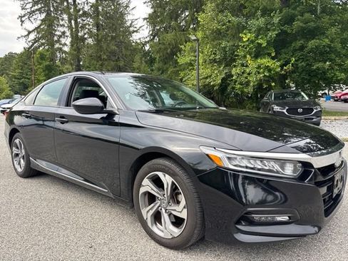Used 2018 Honda Accord EX image 11