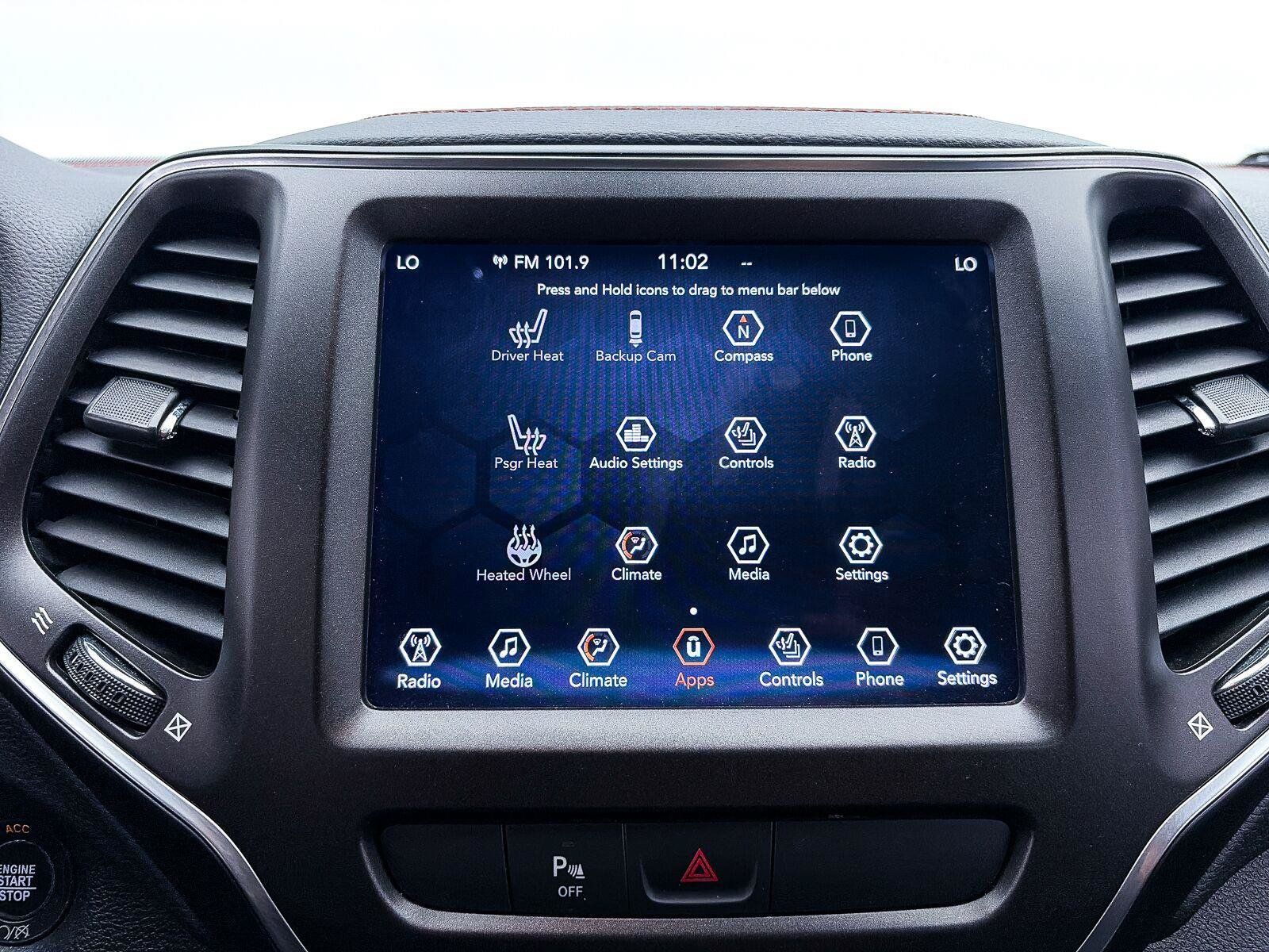 Used 2019 Jeep Cherokee Trailhawk w/ Cold Weather Group AWD/4WD image 22