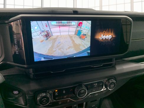 New 2025 Jeep Wrangler Sahara w/ Safety Group image 27