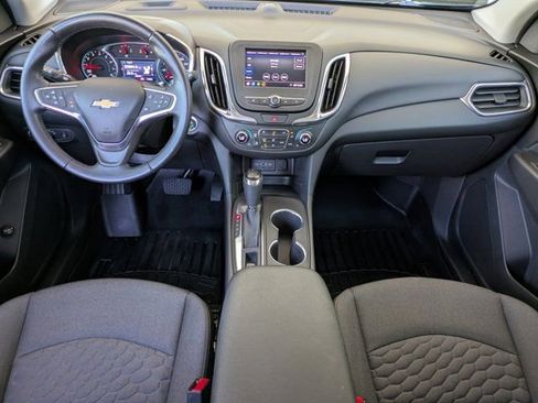Used 2021 Chevrolet Equinox LT image 12