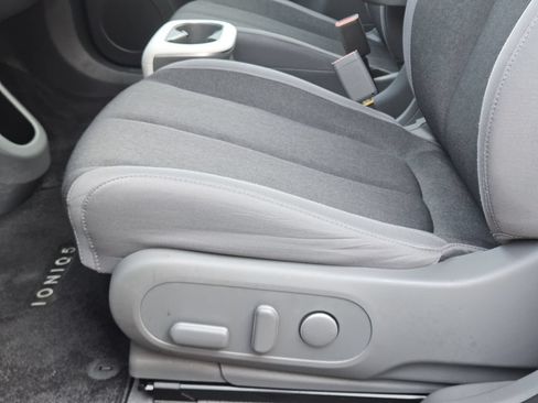 Used 2024 Hyundai Ioniq 5 SEL RWD image 18