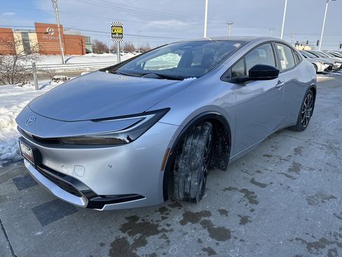 New 2026 Toyota Prius Plug-In Hybrid w/ Limited Premium Package image 5