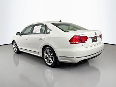 Used 2015 Volkswagen Passat 1.8T SE FWD image 7
