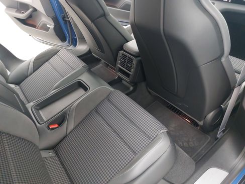 Certified 2025 Porsche Taycan AWD/4WD image 13