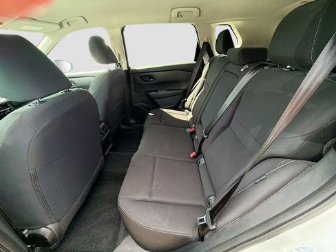 Used 2024 Nissan Rogue S AWD/4WD image 13