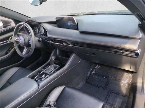 Used 2019 MAZDA MAZDA3 Hatchback w/ Preferred Package image 21