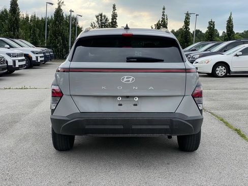 Used 2025 Hyundai Kona SEL FWD image 6