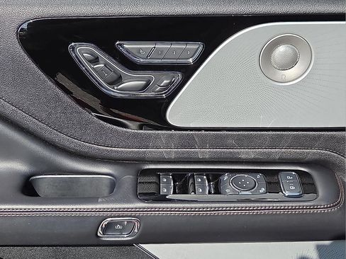 Certified 2023 Lincoln Aviator Reserve w/ Equipment Group 201A AWD/4WD image 14
