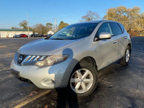 Used 2010 Nissan Murano S image 1