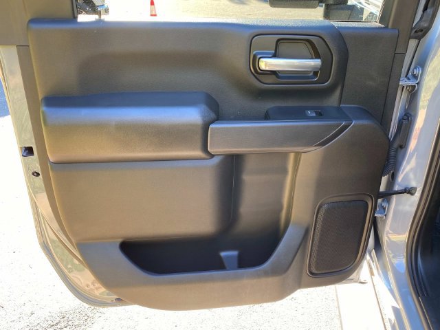 Used 2025 Chevrolet Silverado 2500 Custom w/ Custom Value Package AWD/4WD image 10