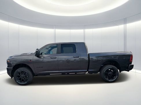 New 2026 RAM 2500 Laramie AWD/4WD image 7