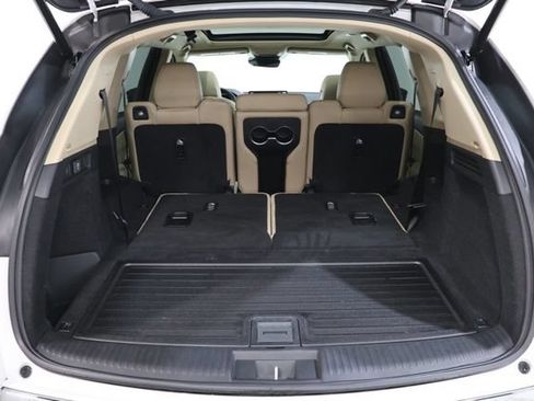 Used 2025 Acura MDX SH-AWD image 34