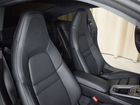 Used 2026 Porsche 911 Carrera RWD image 19