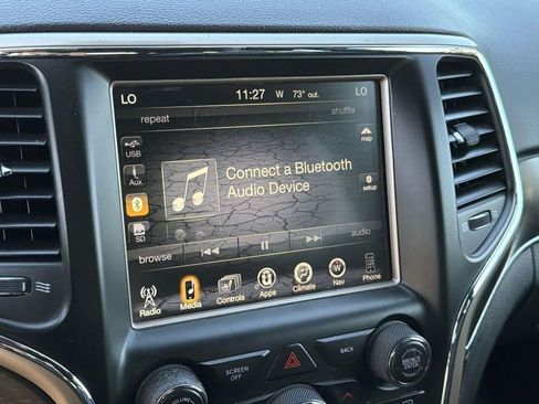 Used 2017 Jeep Grand Cherokee Limited w/ Luxury Group II AWD/4WD image 15